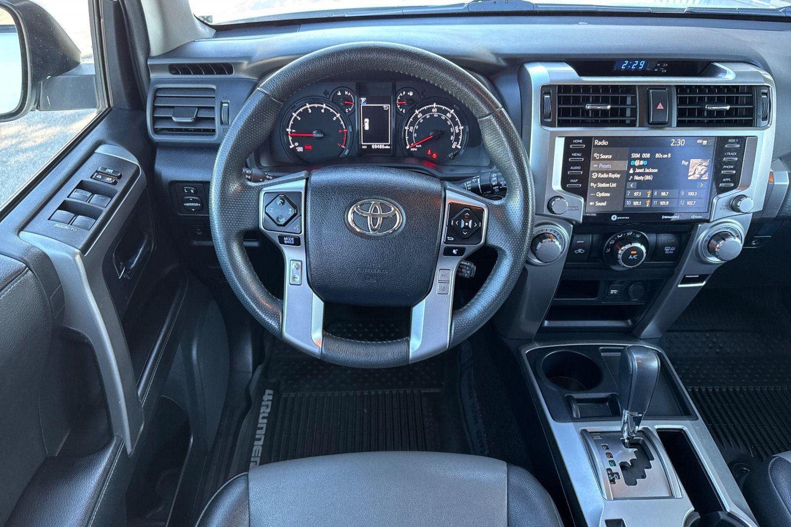 2021 Toyota 4Runner SR5 Premium photo 4