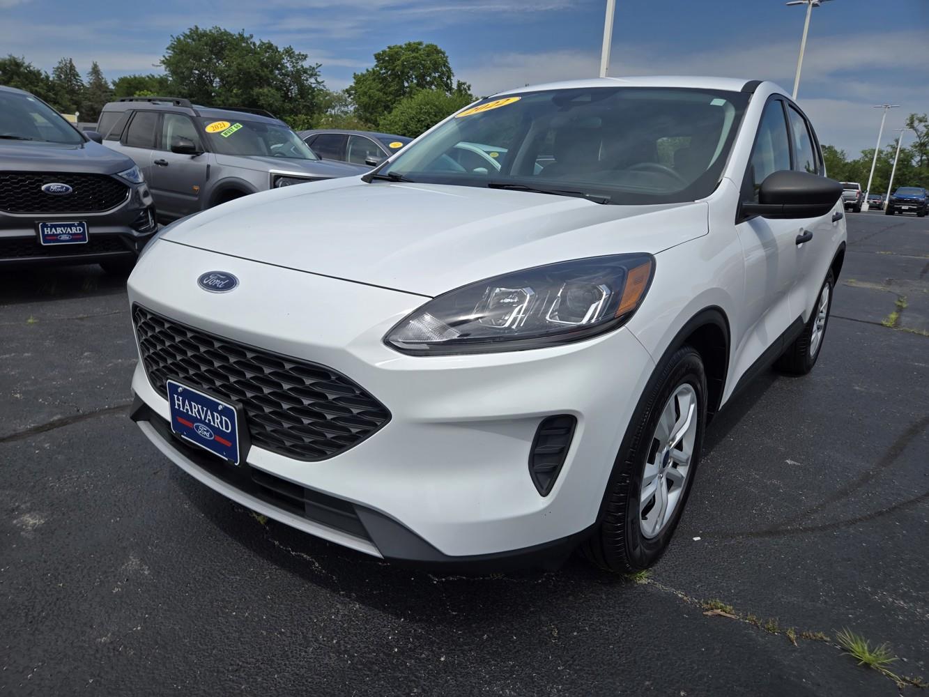 2022 Ford Escape S photo 3