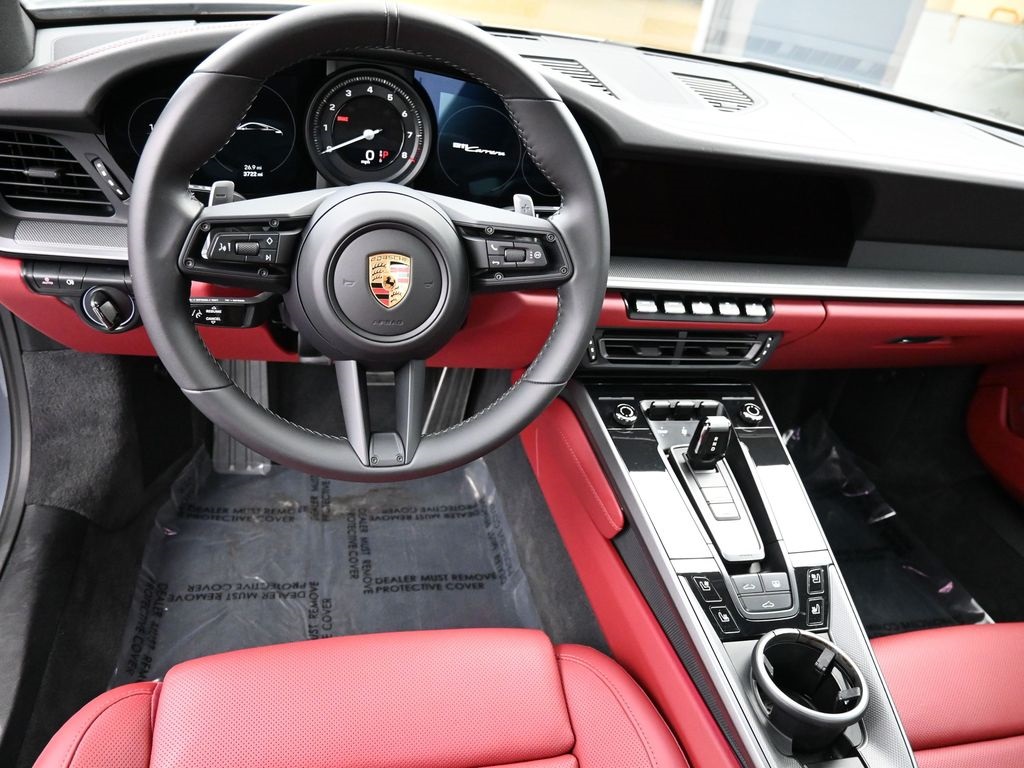 2024 Porsche 911 T 4 photo 6