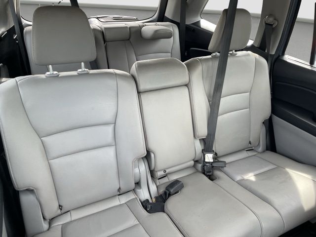 2021 Honda Pilot Special Edition photo 14