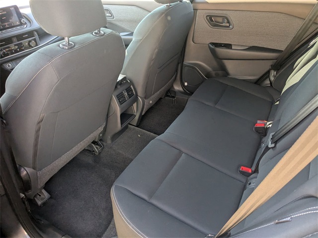 2023 Nissan Rogue S photo 17