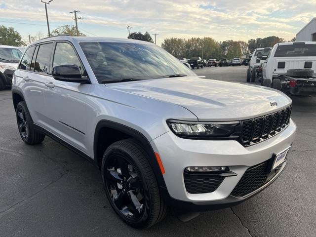 2025 Jeep Grand Cherokee Limited's photo