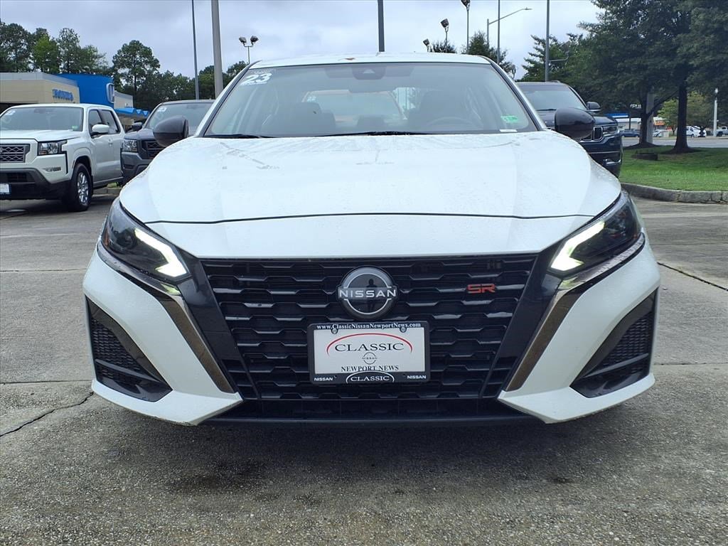 2023 Nissan Altima 2.5 SR photo 2