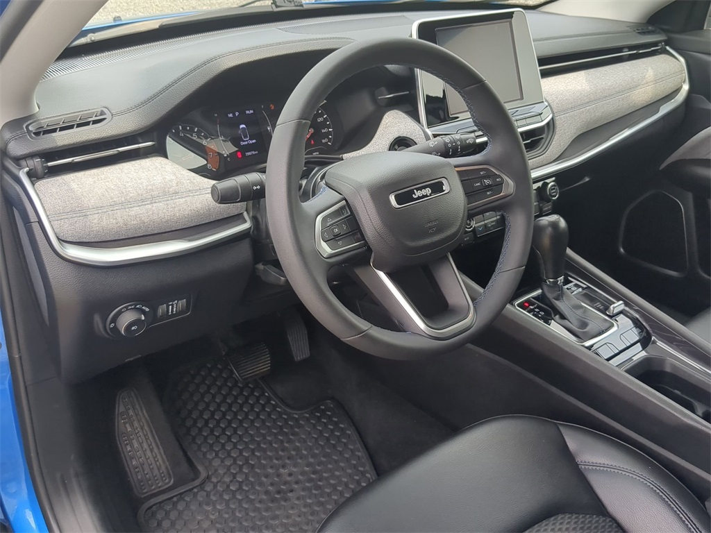 2022 Jeep Compass Latitude photo 12