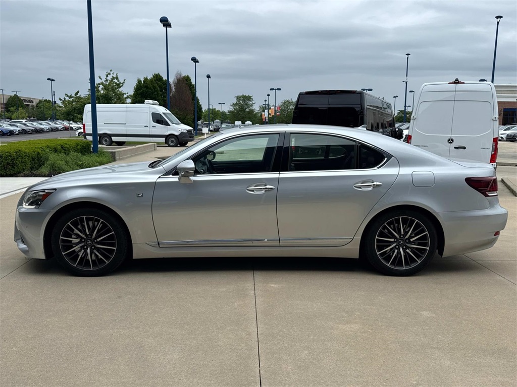 2013 Lexus LS 460 photo 8