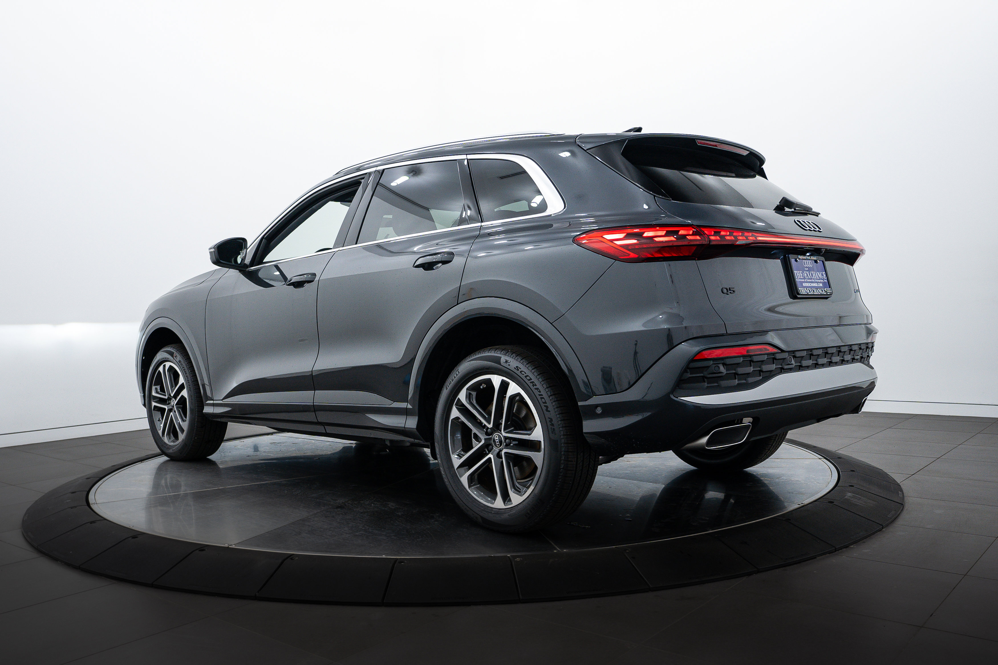 2025 Audi Q5 Premium photo 5