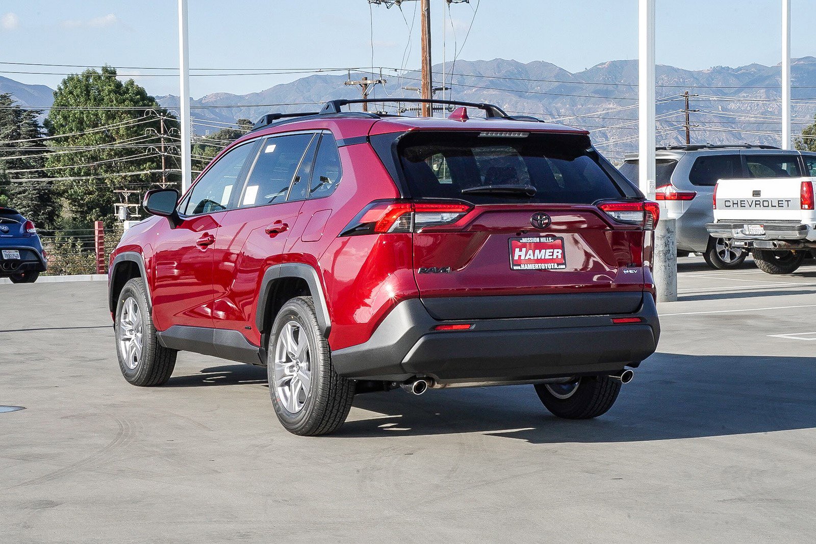 2025 Toyota RAV4 Hybrid LE photo 3
