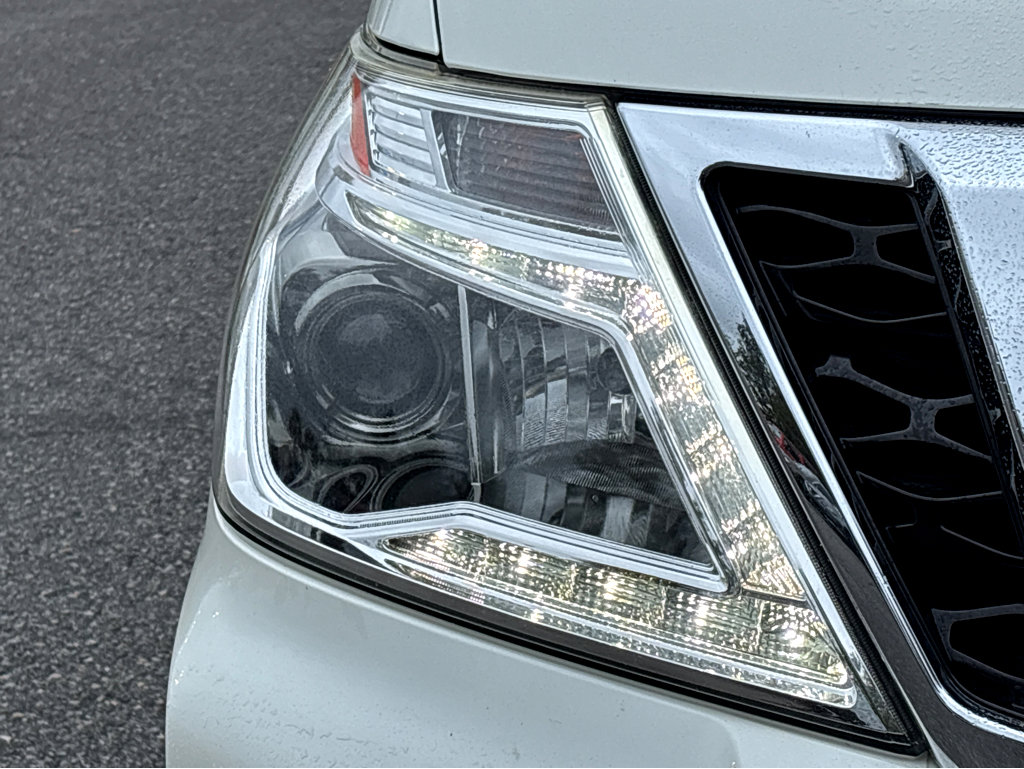 2019 Nissan Armada SV photo 22