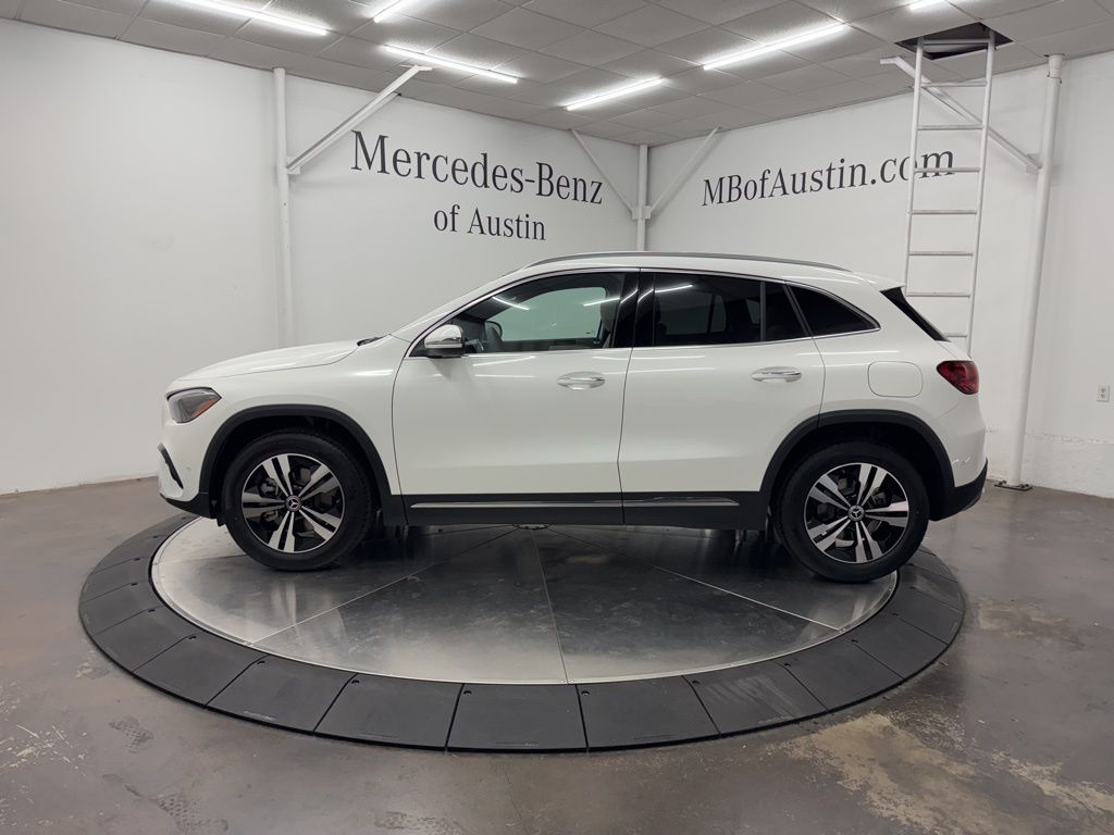 2026 Mercedes Benz GLA 250 photo 4
