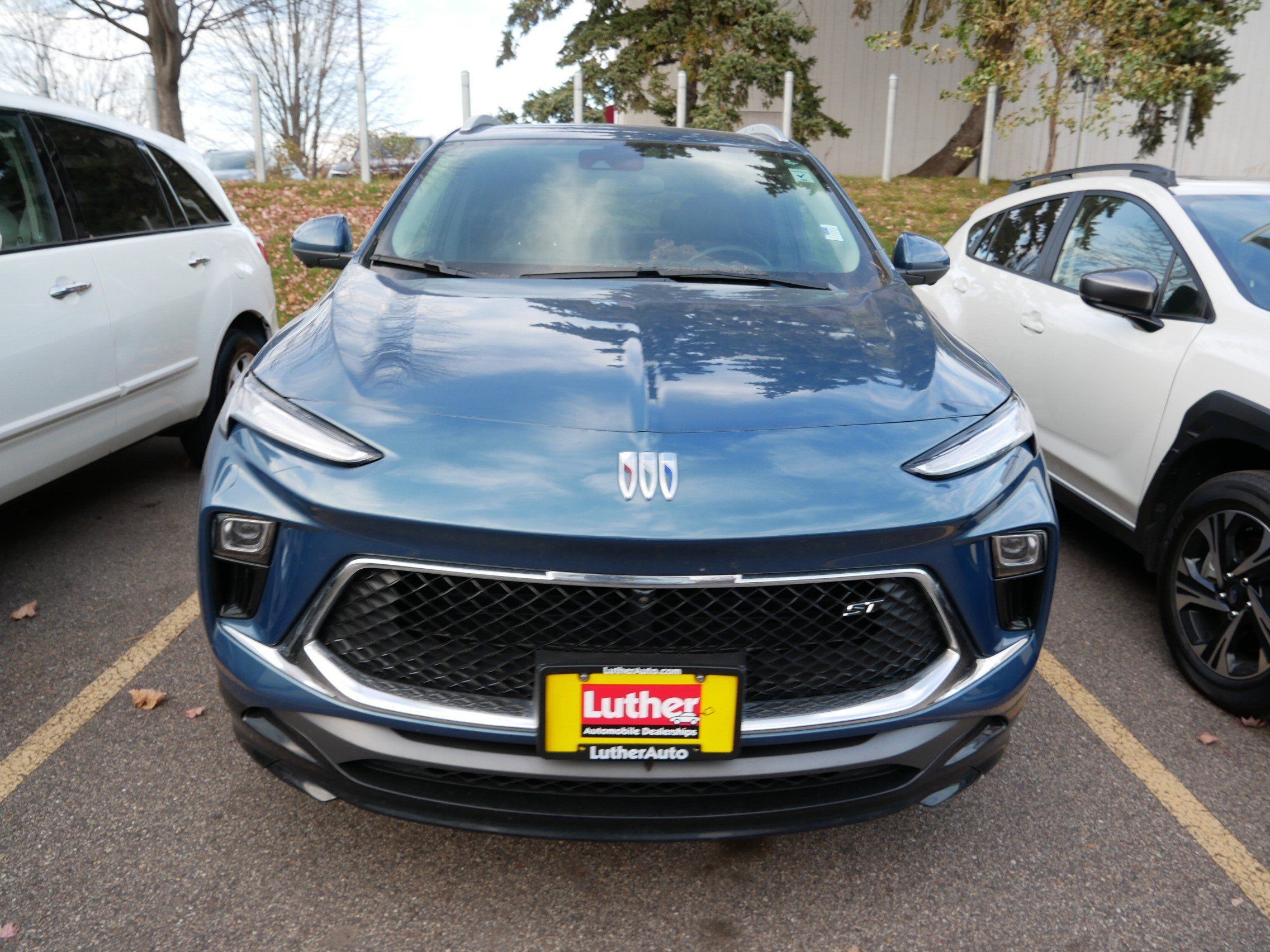 2025 Buick Encore GX Sport Touring photo 2