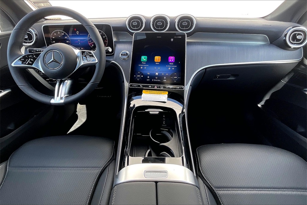 2026 Mercedes Benz GLC 300 4MATIC photo 4