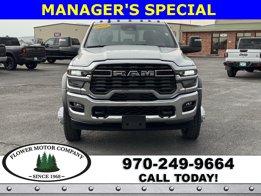 2025 Ram 5500 Tradesman photo 2