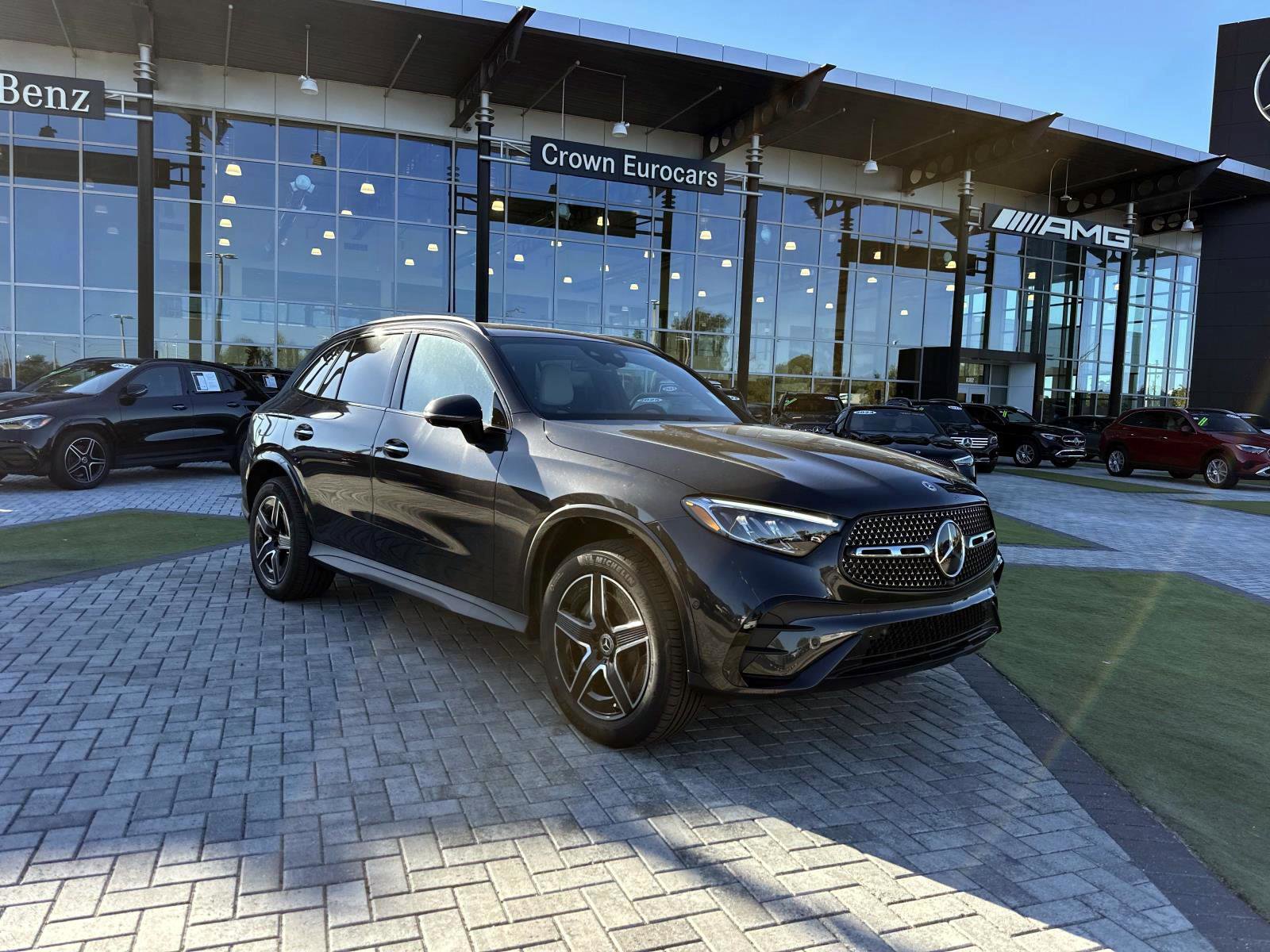 2026 Mercedes Benz GLC 300 photo 2