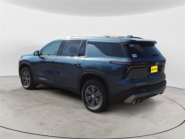 2025 Chevrolet Traverse photo 3