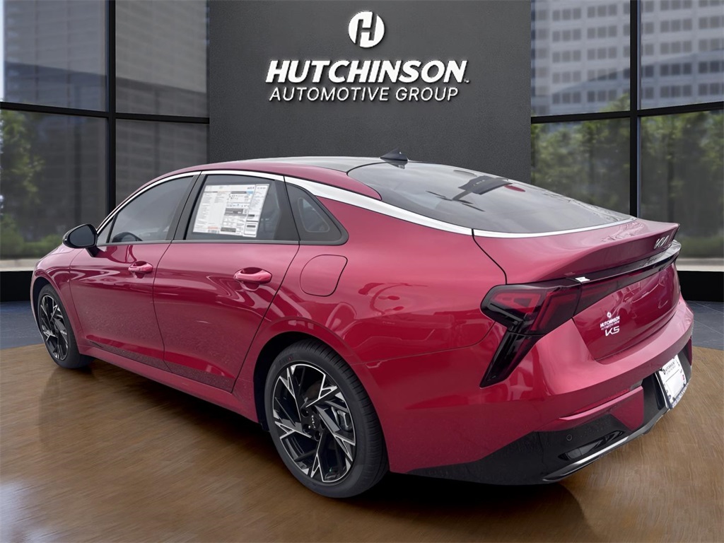 2025 Kia K5 GT-Line photo 5