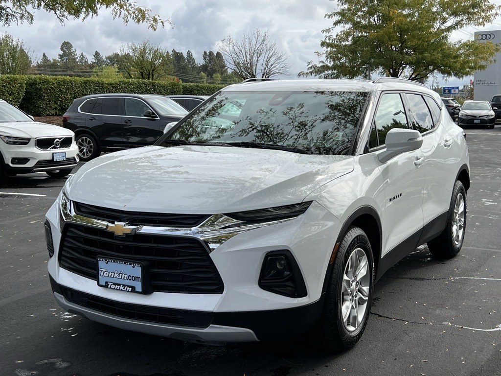 2019 Chevrolet Blazer Base 3LT photo 2