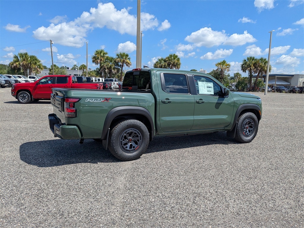 2025 Nissan Frontier PRO-X photo 3