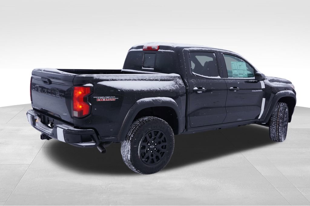 2026 Chevrolet Colorado Trail Boss photo 3