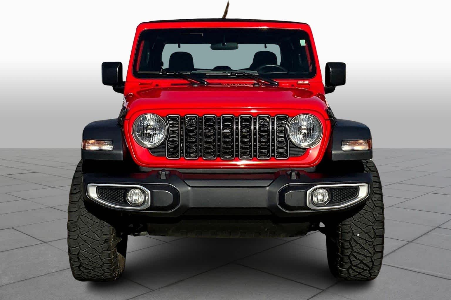 2024 Jeep Gladiator Sport photo 3