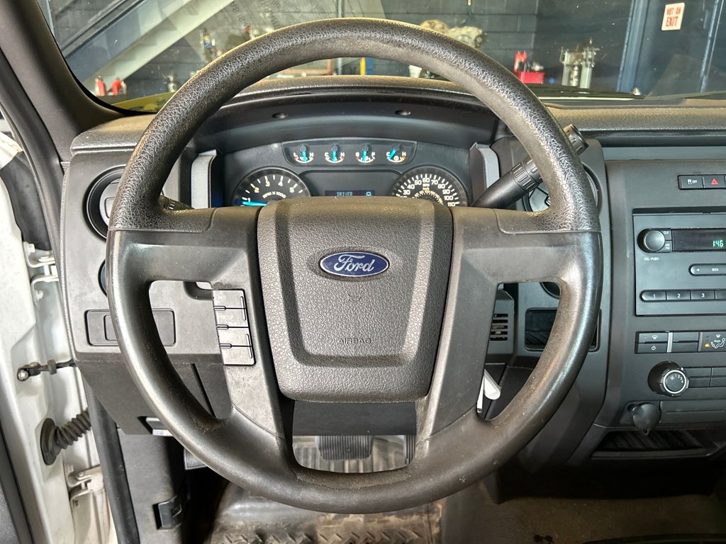 2013 Ford F-150 XL photo 13
