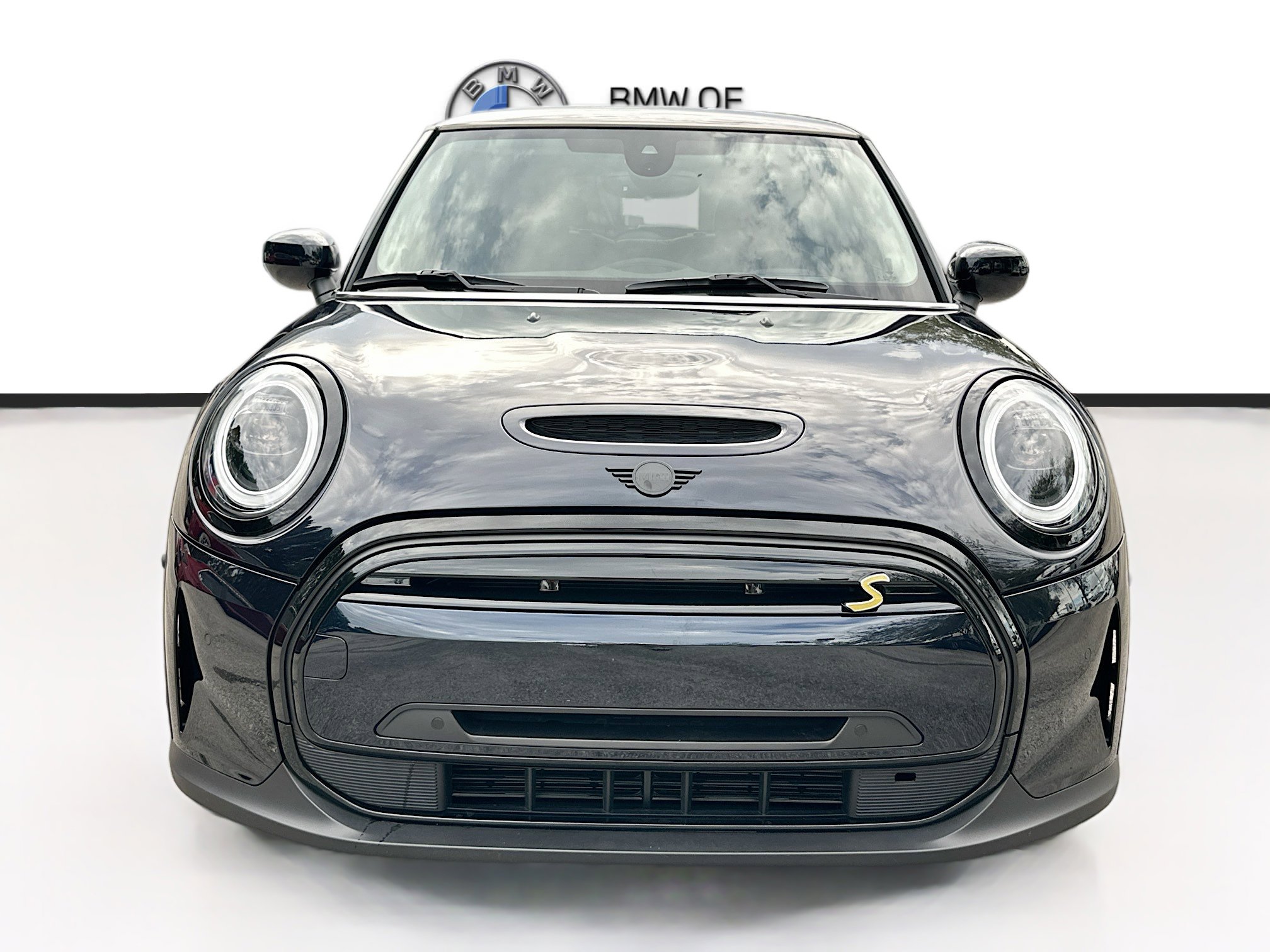 Certified 2024 MINI Hardtop 2 Door SE with VIN WMW13DJ0XR2V83984 for sale in Miami, FL
