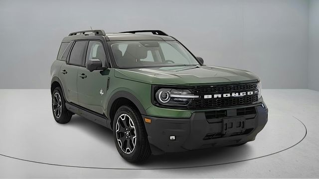 2025 Ford Bronco Sport Outer Banks's photo