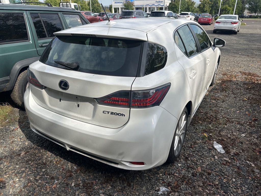 2012 Lexus CT 200h photo 4
