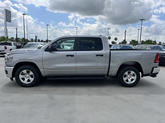 2025 Ram 1500 Tradesman photo 2