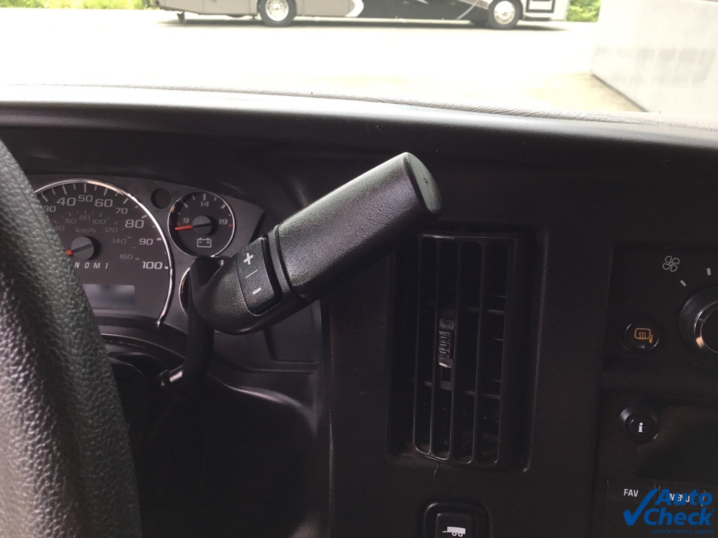 2017 Chevrolet Express 3500 Work Van photo 30