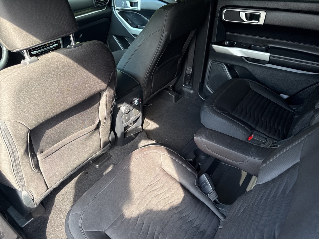 2021 Ford Explorer XLT photo 13