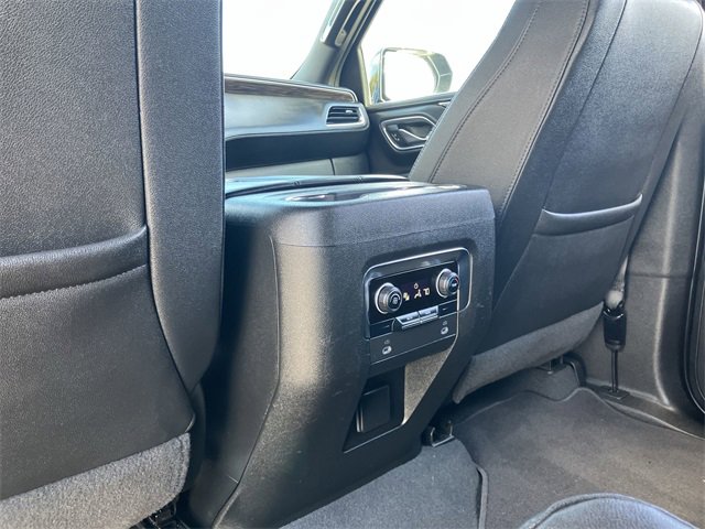 2023 Chevrolet Suburban Z71 photo 12