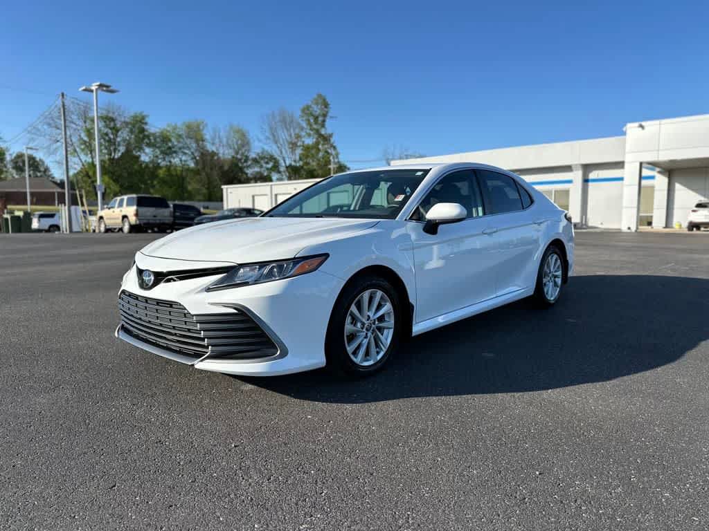 2023 Toyota Camry LE photo 7