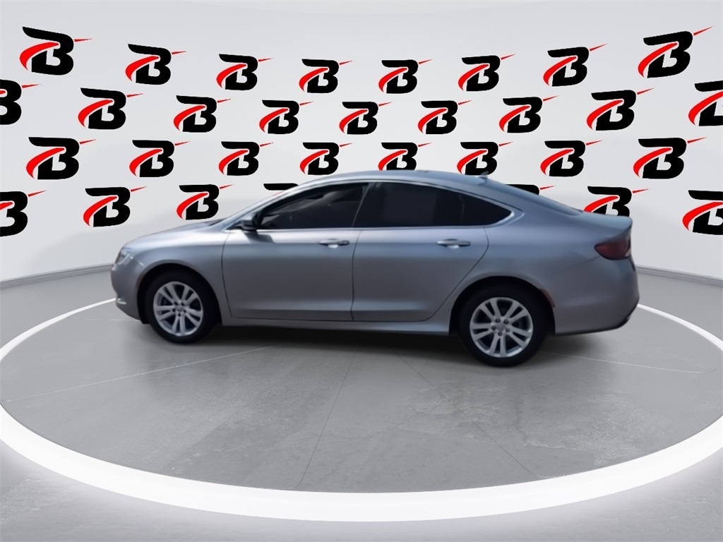 2017 Chrysler 200 Limited photo 6