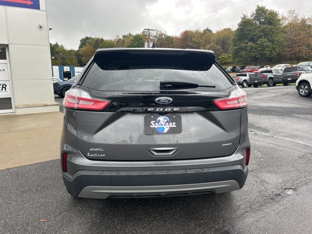2024 Ford Edge SEL photo 4