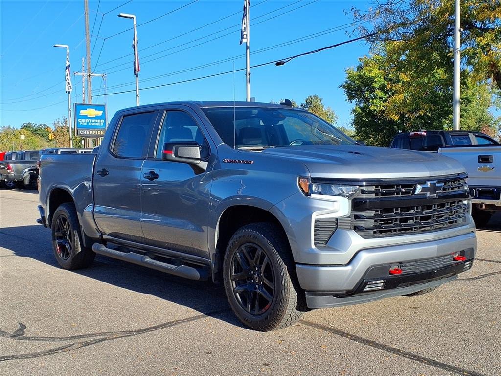 2023 Chevrolet Silverado 1500 RST photo 3