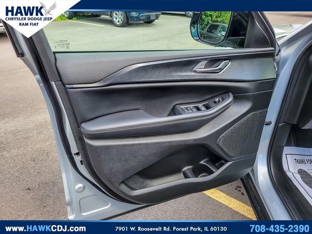 2024 JEEP GRAND CHEROKEE - Image 24