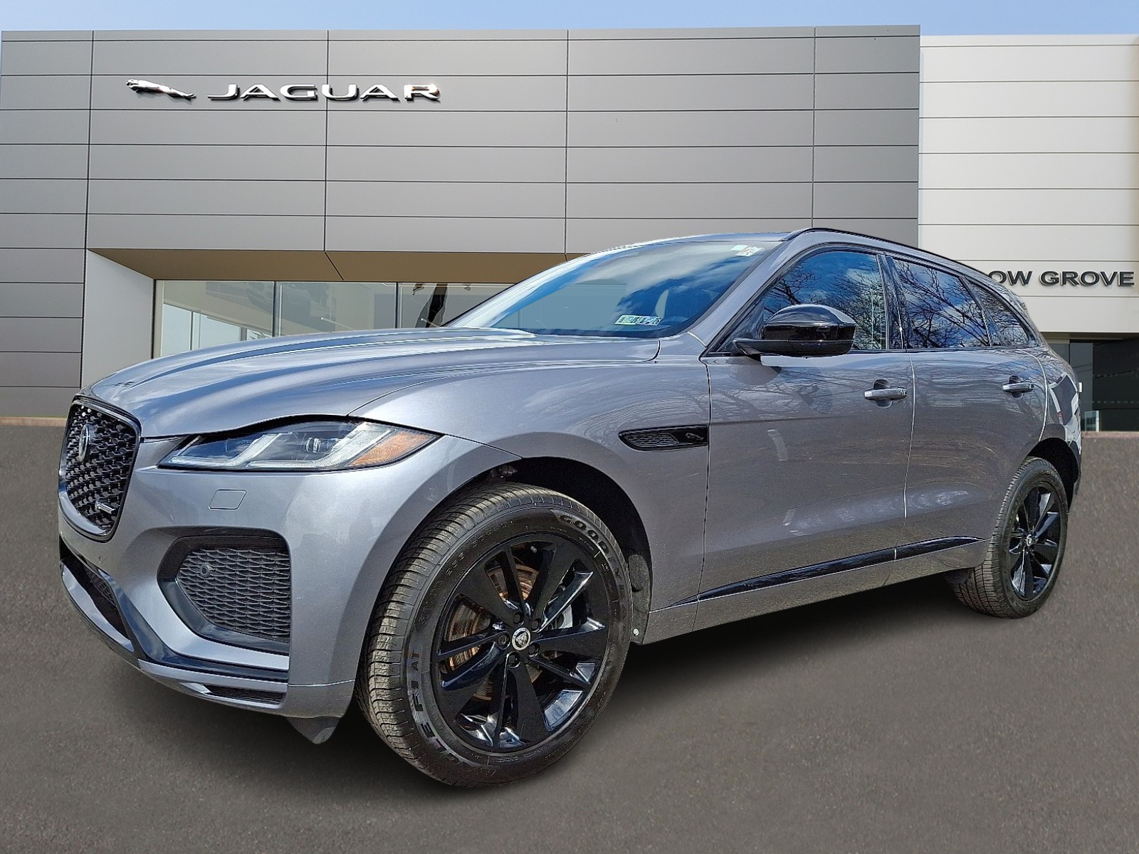 2025 Jaguar F-PACE R-Dynamic S