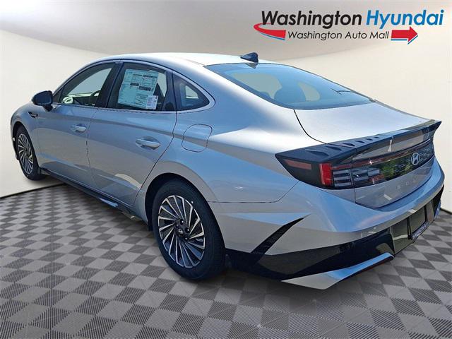 2025 Hyundai Sonata Hybrid SEL photo 4