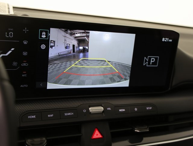 2025 Kia K4 GT-Line photo 17