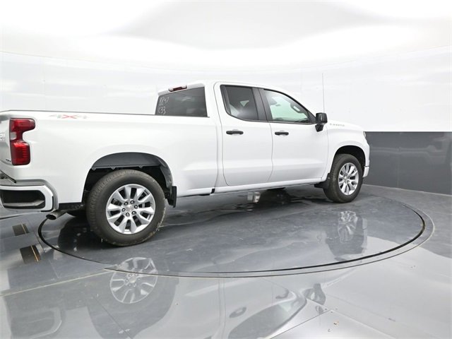 2026 Chevrolet Silverado 1500 Custom photo 7