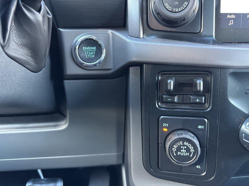 2025 Ford F-150 XLT photo 30