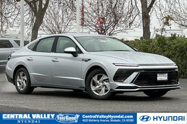2026 Hyundai Sonata SE's photo