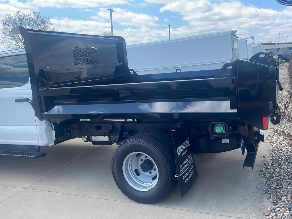 2024 Ford F-350 XL photo 3