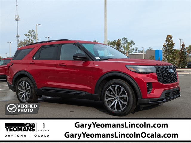 2026 Ford Explorer ST-LINE's photo