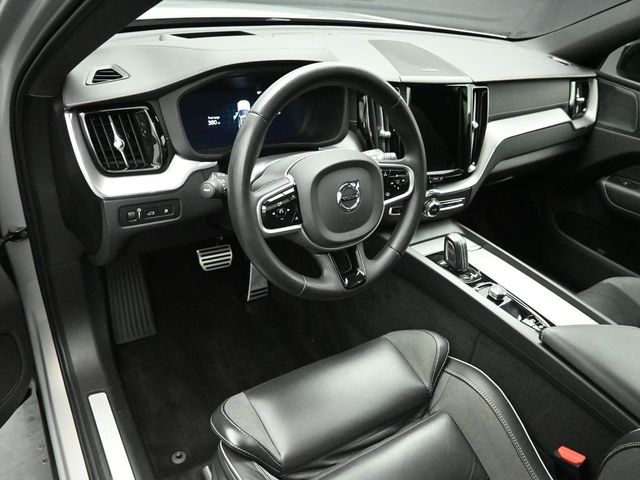 2022 VOLVO XC60 - Image 9