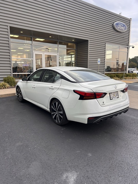 2020 Nissan Altima 2.5 SR photo 3