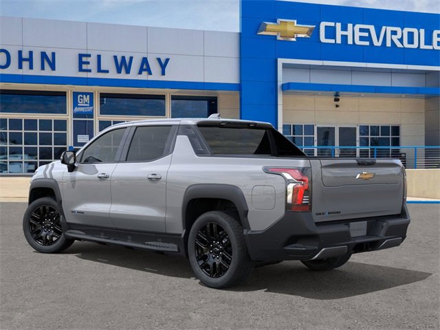 2026 Chevrolet Silverado photo 2