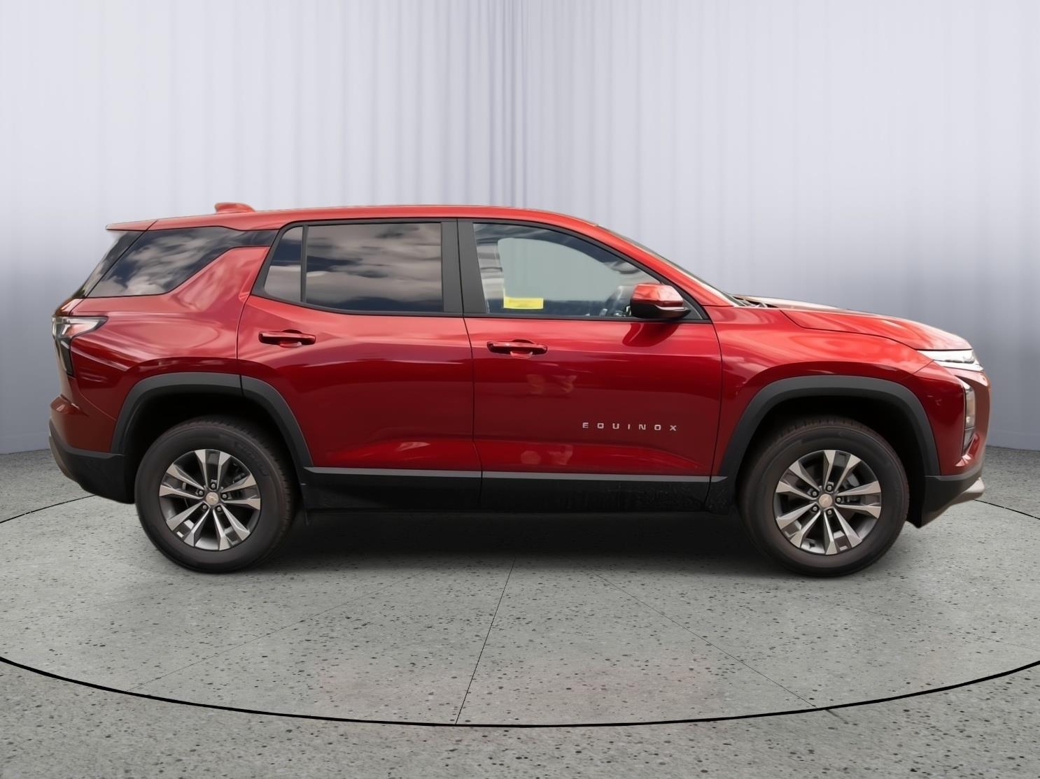 2026 Chevrolet Equinox LT photo 8
