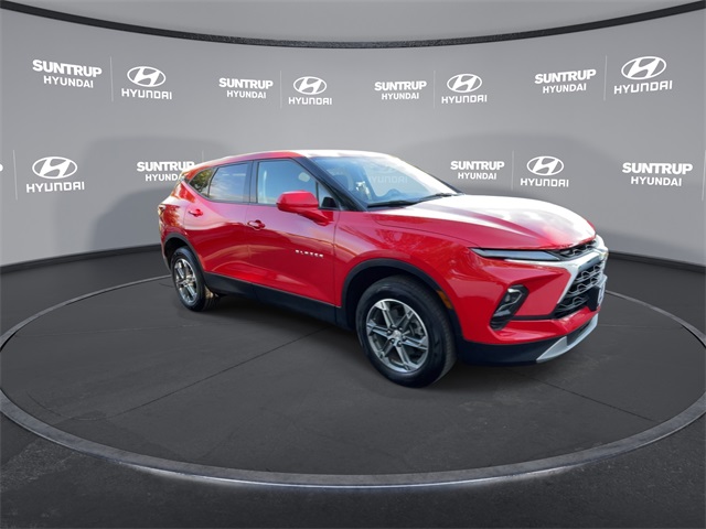 2023 Chevrolet Blazer 2LT photo 2