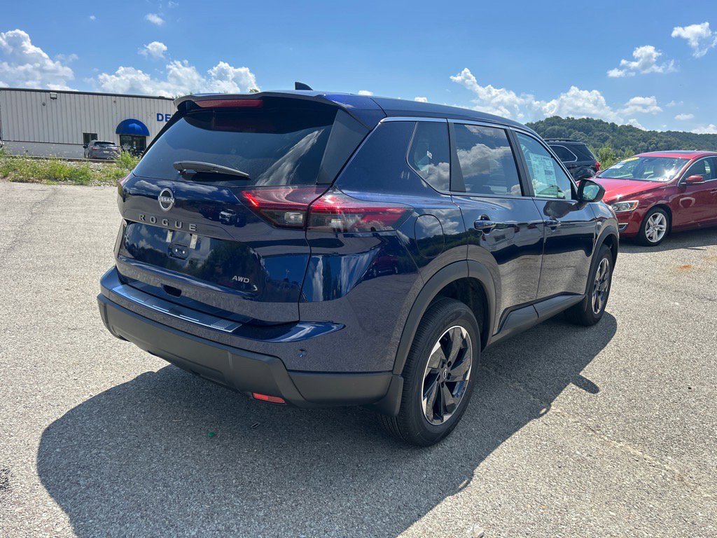 2026 Nissan Rogue SV photo 3